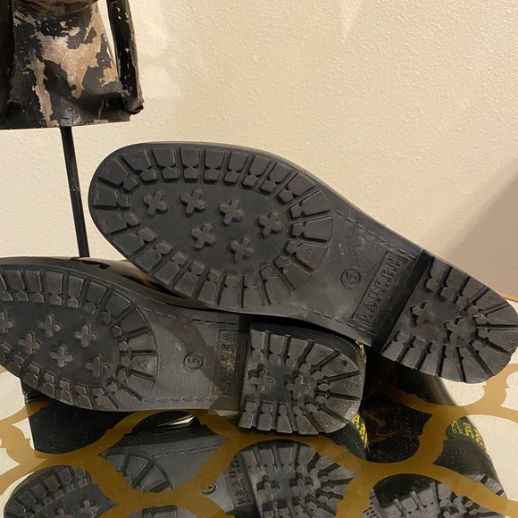 Ralph Lauren Rossalyn rain boots - Picture 2 of 3